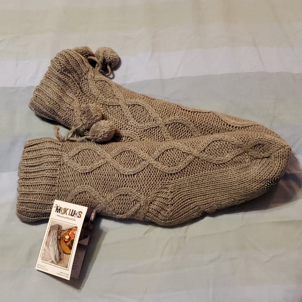 Mukluks Cableknit Sherpa Lined Cabin Socks